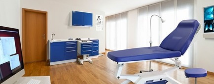 iQuest - Medical examination couch - Promotal